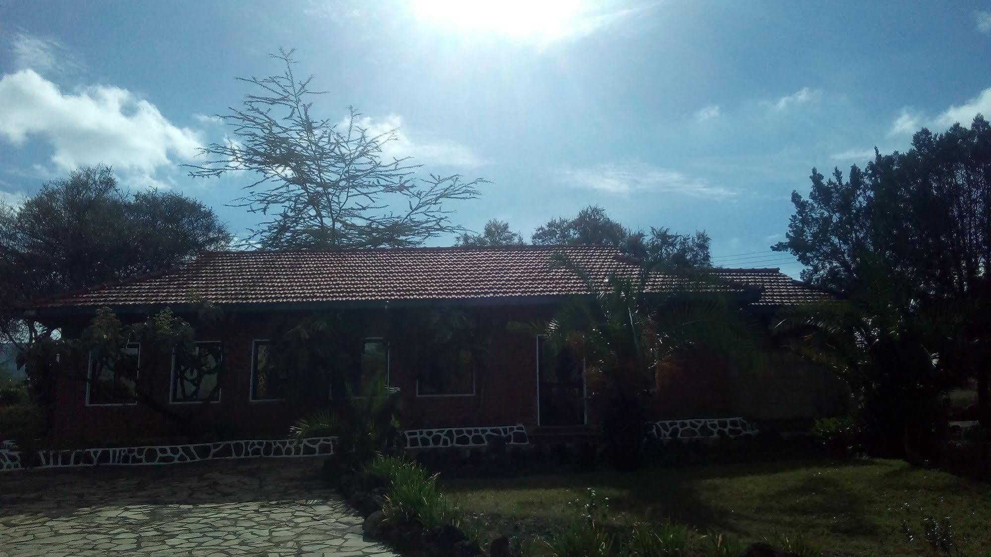 Jacaranda Lake Elementaita Lodge Gilgil 외부 사진