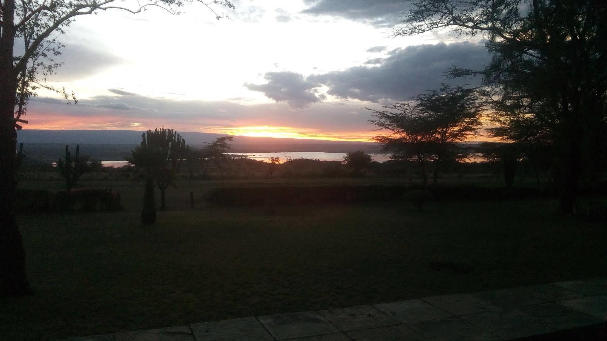 Jacaranda Lake Elementaita Lodge Gilgil 외부 사진