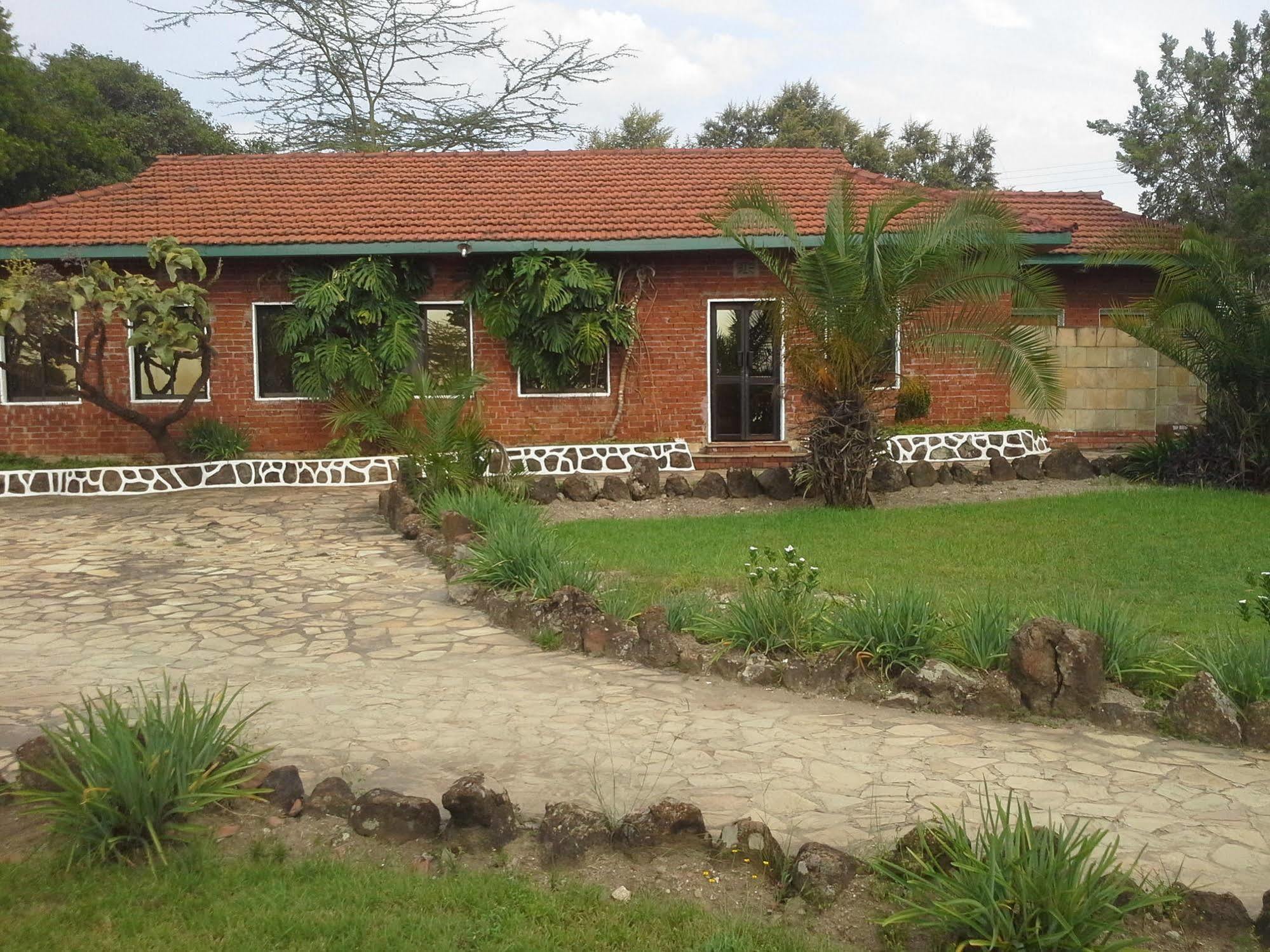 Jacaranda Lake Elementaita Lodge Gilgil 외부 사진