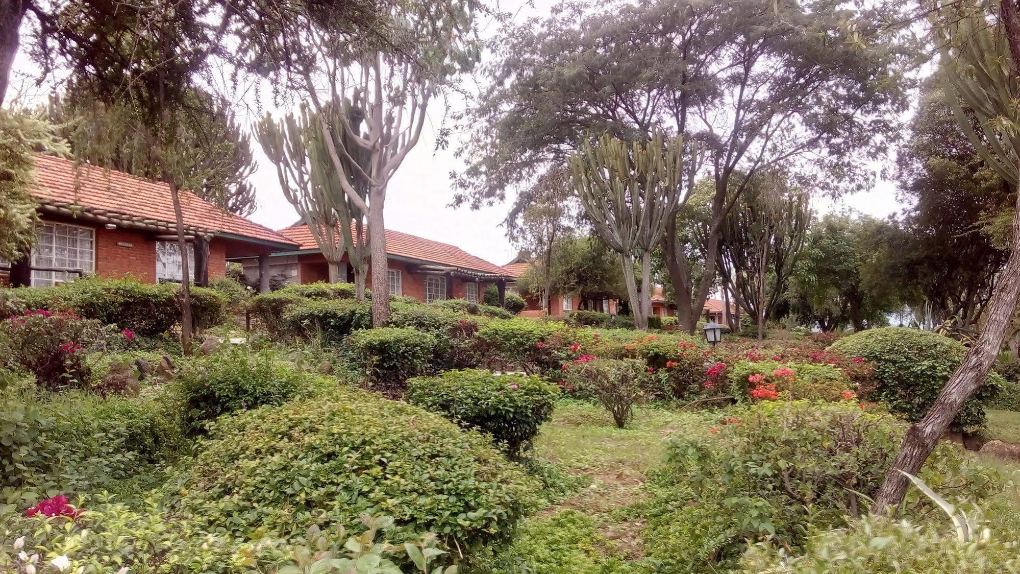Jacaranda Lake Elementaita Lodge Gilgil 외부 사진